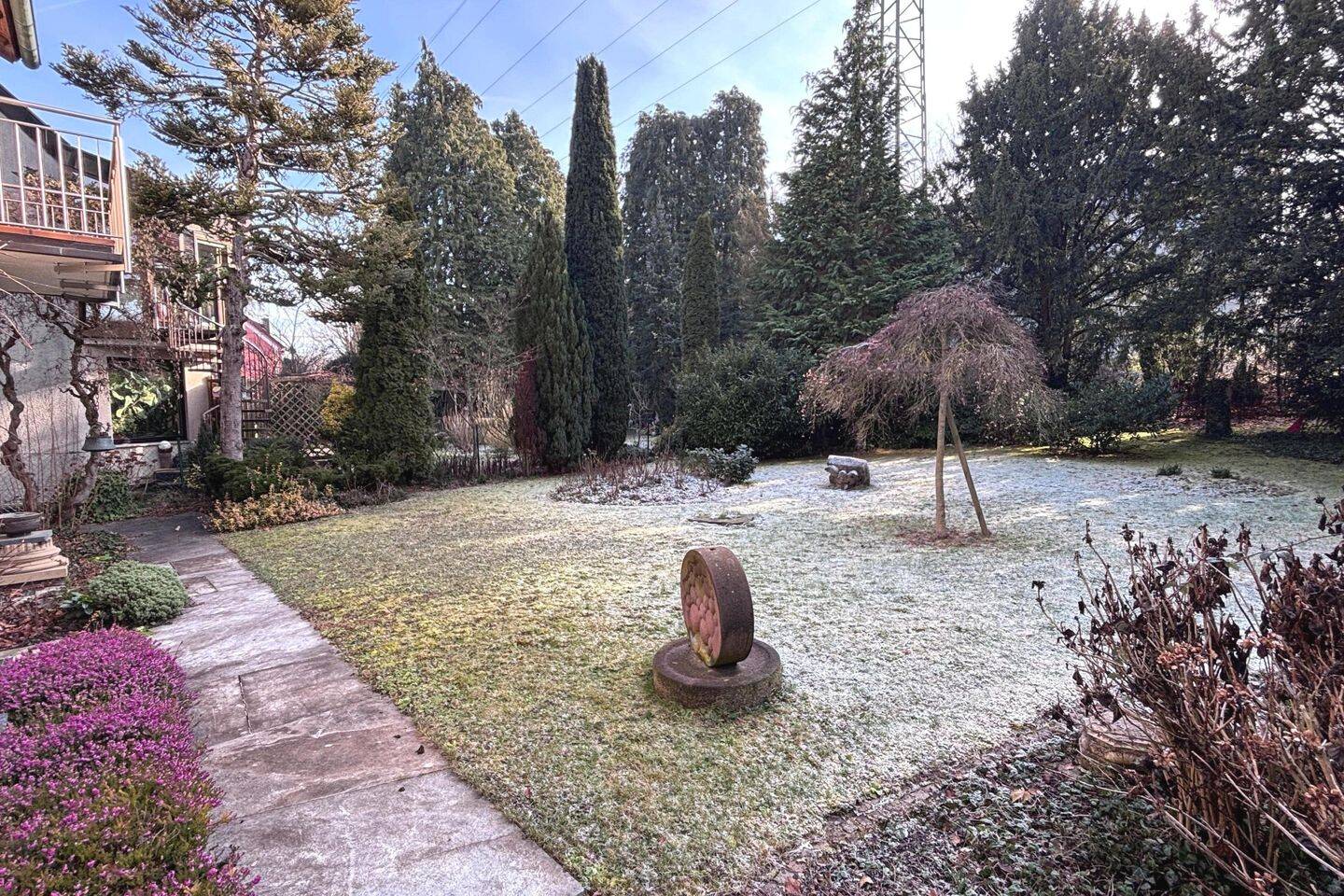 Freistehendes Einfamilienhaus mit Garten und Garage in ruhiger Wohnlage!, 70565 Stuttgart (Dürrlewang Fasanenhof Möhringen Rohr Vaihingen)