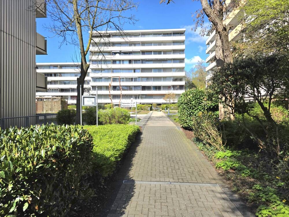 Ganz oben wohnen! Helle Eigentumswohnung mit Aussicht in Kerpen-Türnich + TG-Stellplatz, 50169 Kerpen