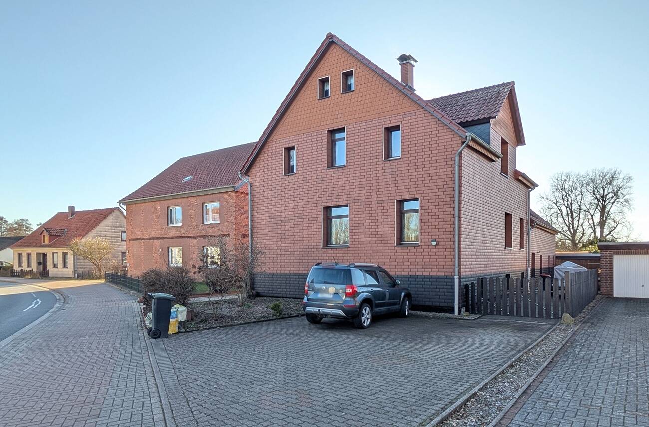 Gestalten statt suchen – Zweifamilienhaus mit Einliegerwohnung und großem Grundstück, 31848 Bad Münder am Deister