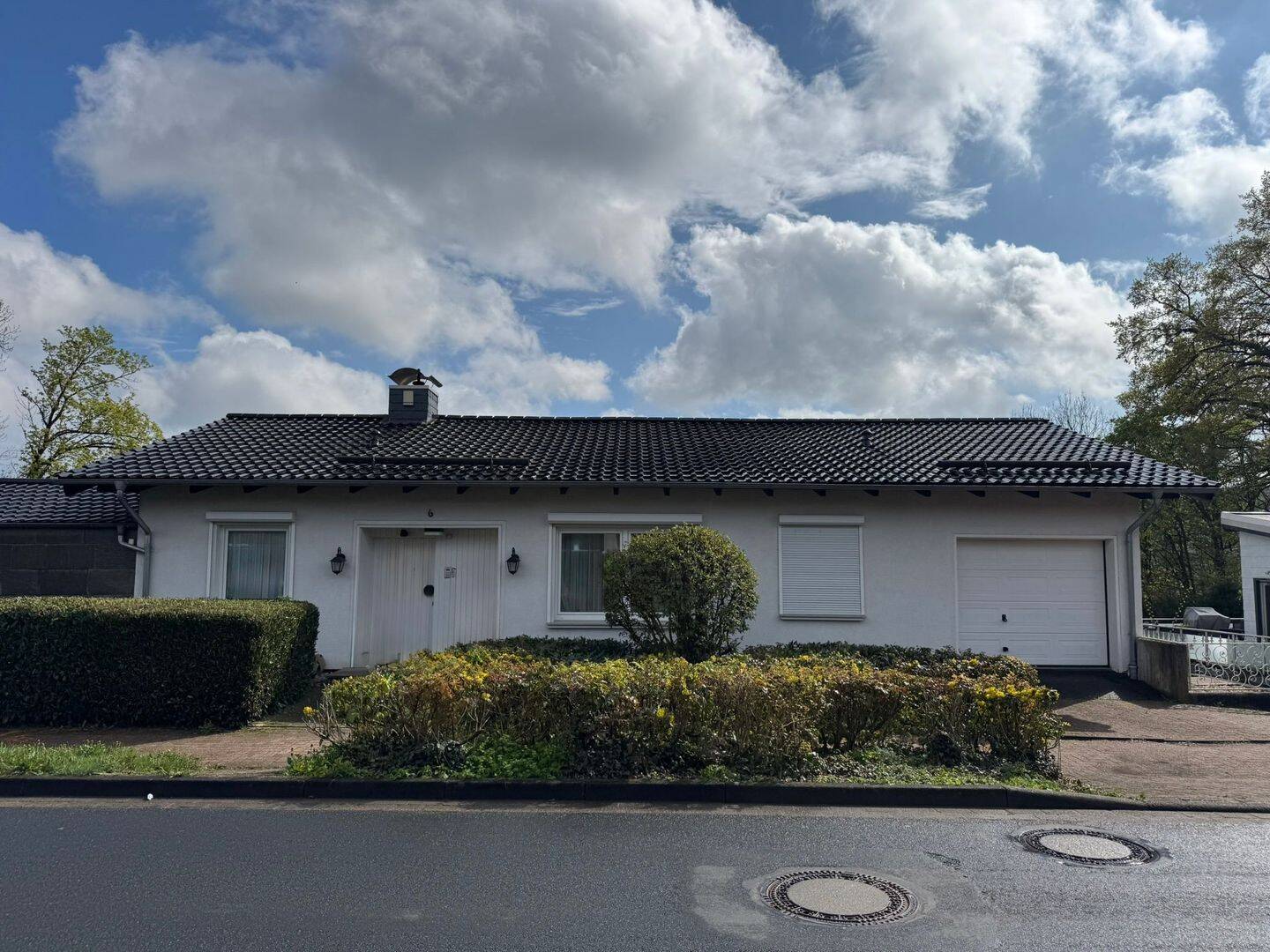 *Komfortables & großes Einfamilienhaus in bester Lage von Osterode*, 37520 Osterode am Harz