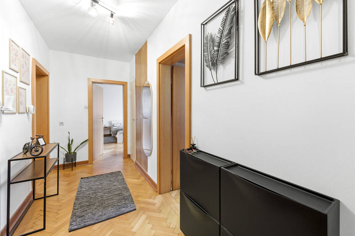 Großzügige 3-Zimmer Wohnung in der Nähe des Stadtzentrums zu verkaufen!, 74074 Heilbronn (Heilbronn Sontheim)