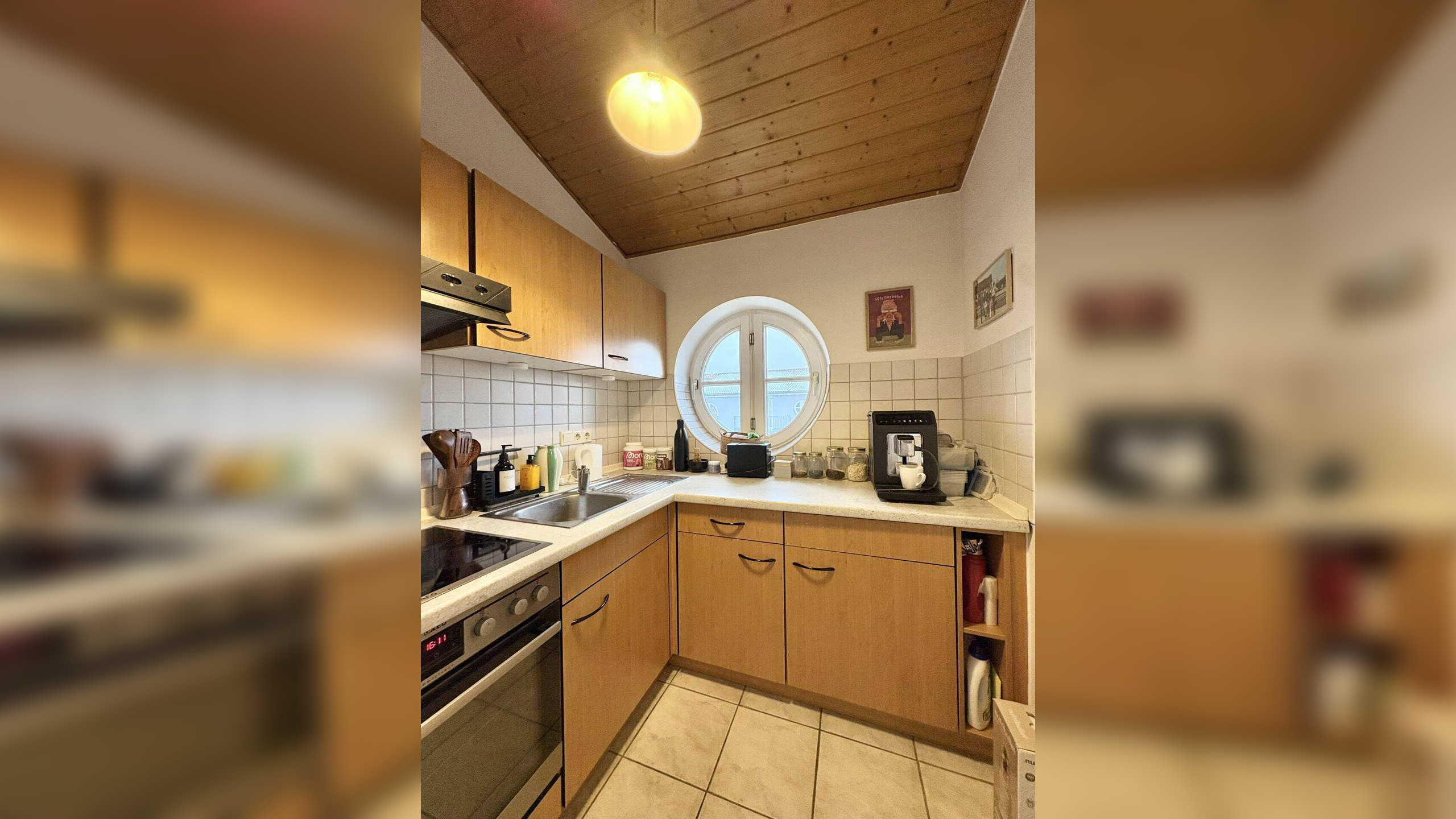 Gemütliche 1-Zimmer-Dachgeschosswohnung mit Balkon – 85057 Ingolstadt – Vorschaubild 3