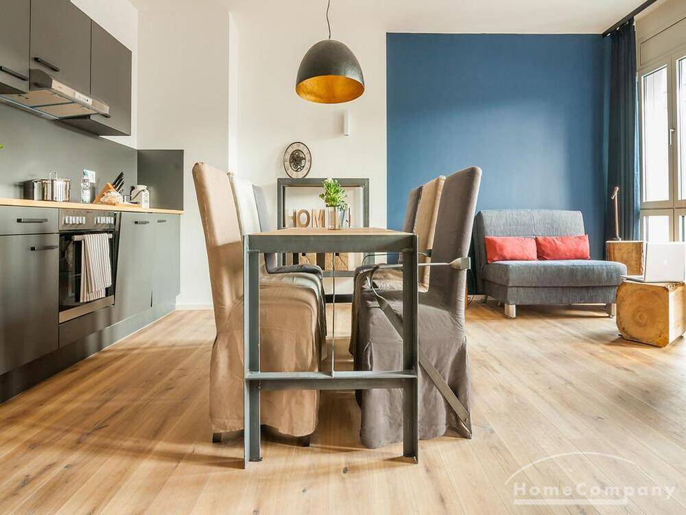 17933A265 HomeCompany Dresden Möbliert/Furnished 3-Zimmer Apartment in Dresden-City Altstadt max. 6 Personen – 1067 Dresden – Vorschaubild 3