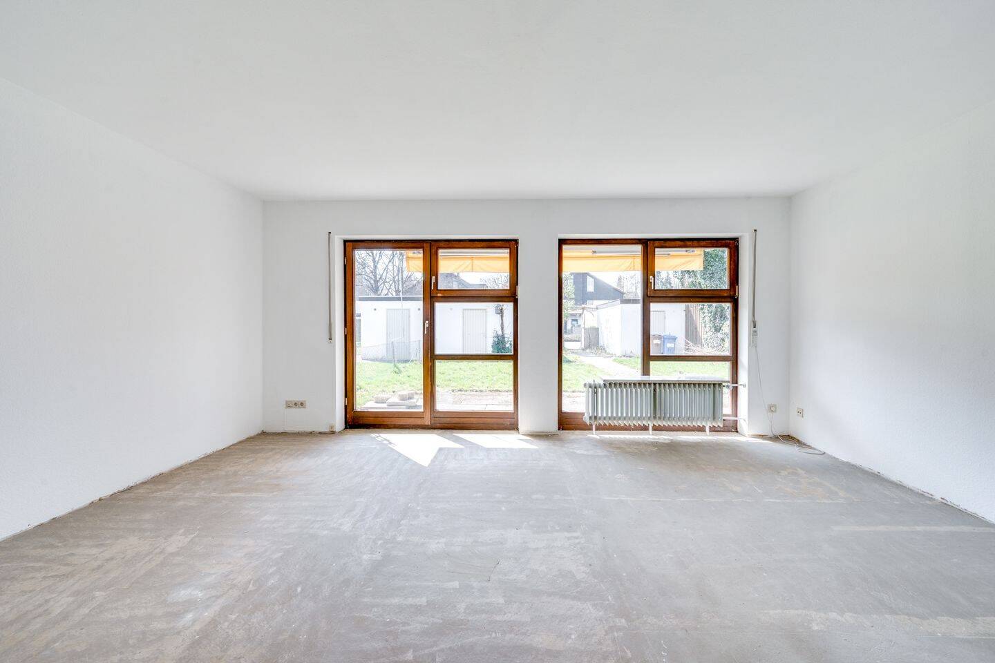AIGNER – Gestalten statt Kompromisse: Reiheneckhaus mit Garten und Ausbaupotenzial in Aubing – 81243 München – Vorschaubild 3