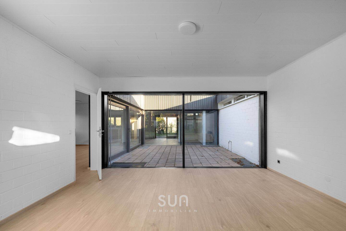 Stilvolle Maisonette-Wohnung mit 110 m² GARTEN, ATRIUM und zwei TERRASSEN – 55127 Mainz – Vorschaubild 3