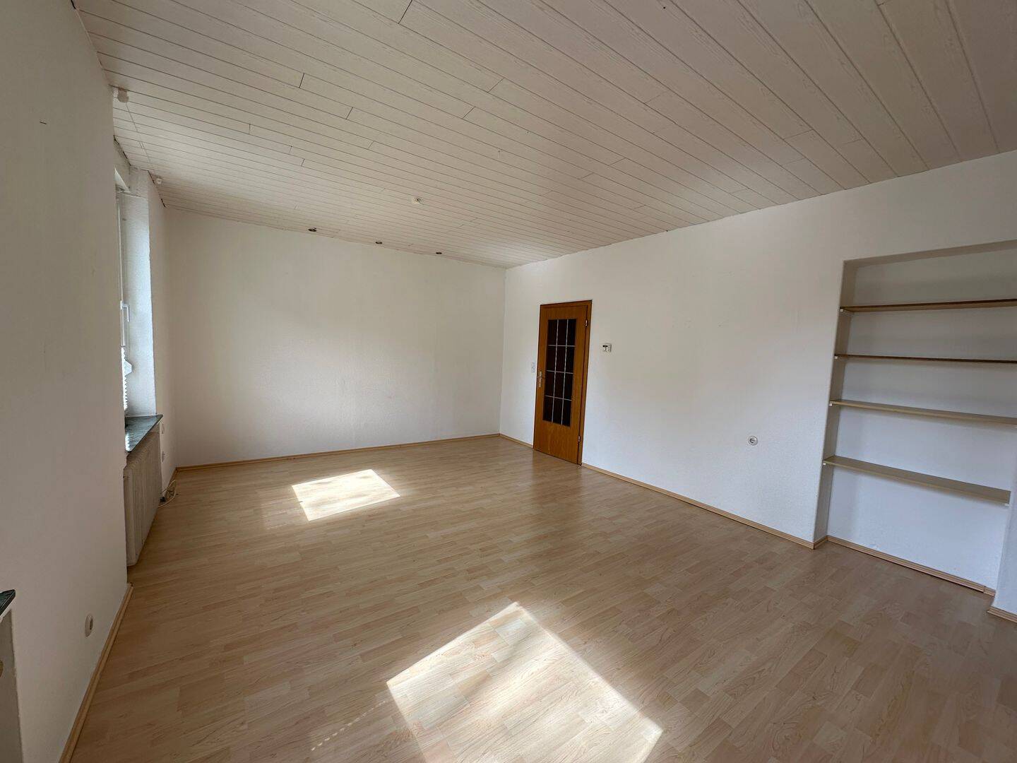 Seltene Gelegenheit: Großzügige 4-Zimmer-Erdgeschosswohnung in zentraler von Letmathe mit Gartennutzung und Garage, 58642 Iserlohn