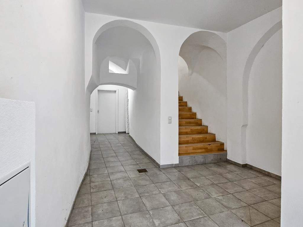 zwei Wohnungen bezugsbereit, mit Nachbarhaus- vielseitiges Entwicklungspotenzial (A1697), 7907 Schleiz