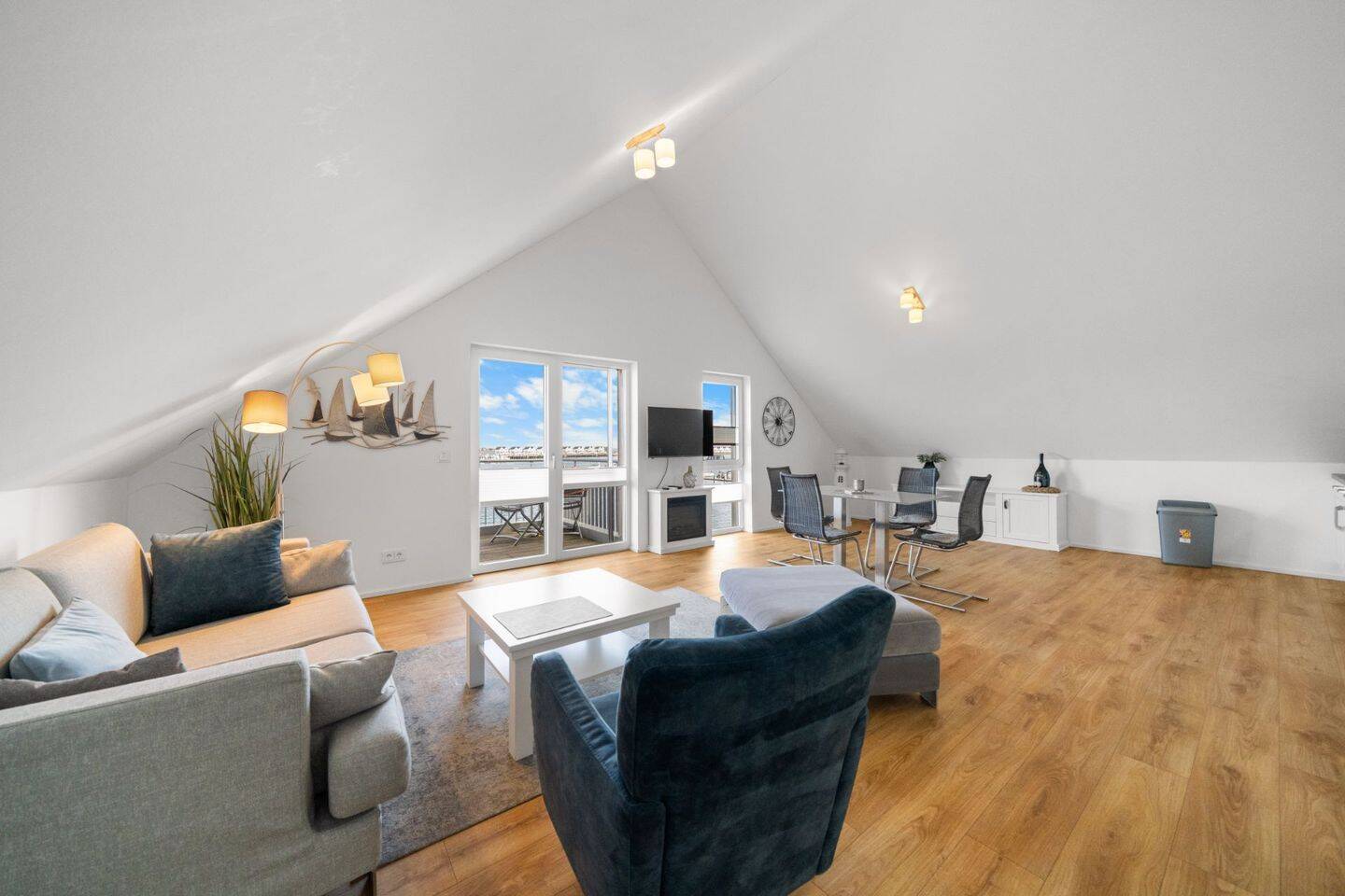 Ferienwohnung mit einzigartigem Weitblick auf Hafen und Schlei, 24376 Kappeln