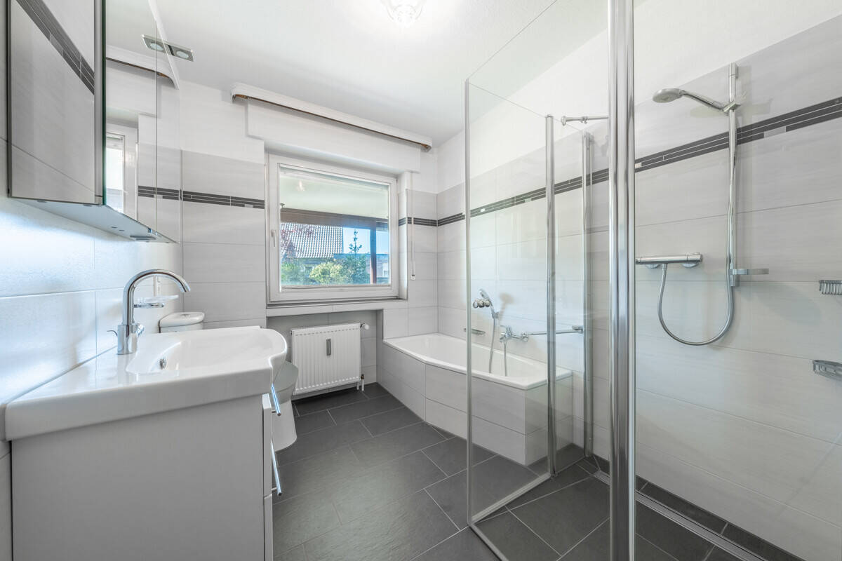 Zweifamilienhaus in Bramsche mit flexiblem Nutzungspotenzial, 49565 Bramsche
