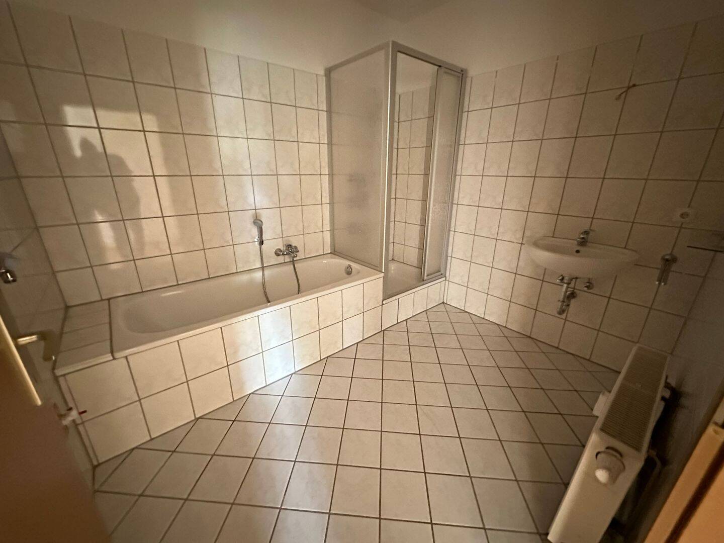 1. OG – Balkon am Arbeitszi. – Stellplatz mgl. – Wanne ! – Chemnitz – Vorschaubild 6