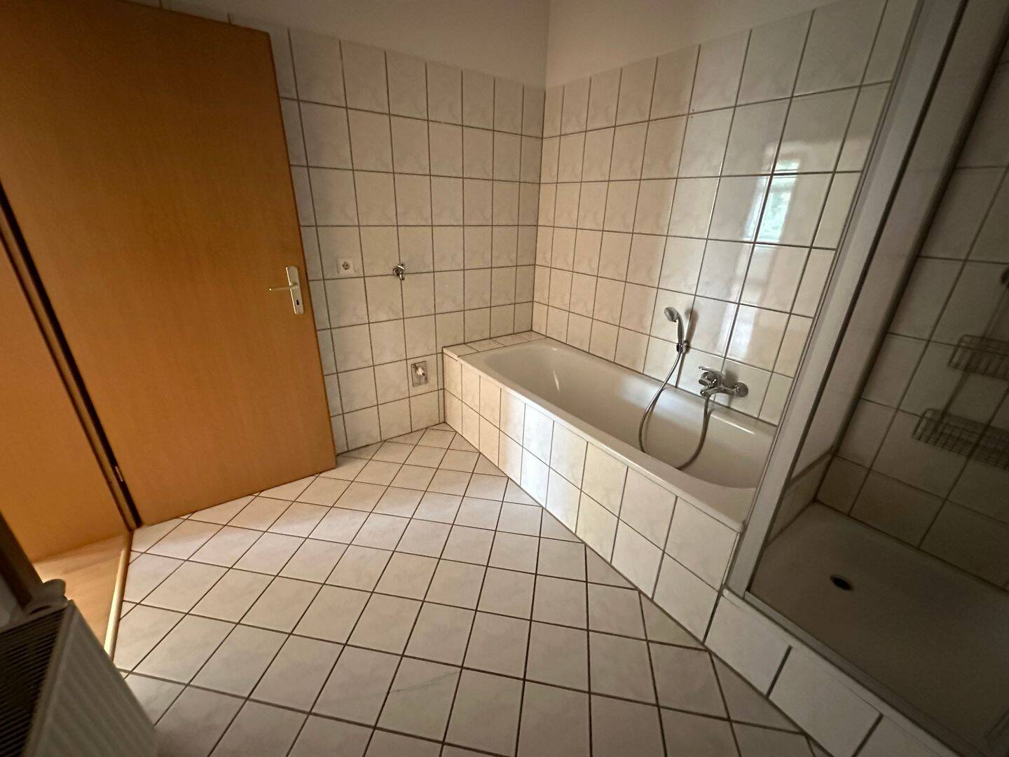 1. OG – Balkon am Arbeitszi. – Stellplatz mgl. – Wanne ! – Chemnitz – Vorschaubild 7