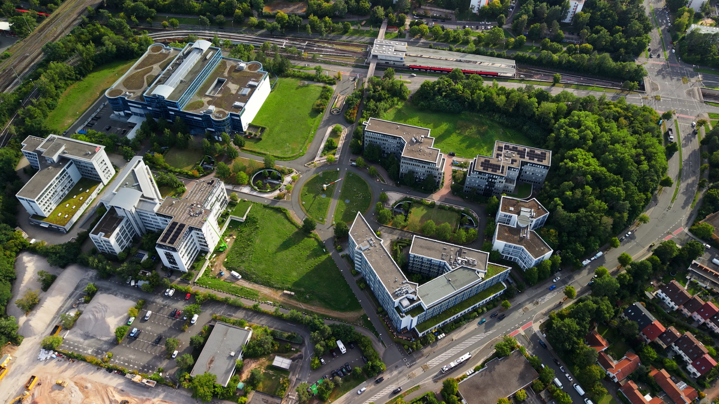 EUROCOM massgeschneidert, 90471 Nürnberg (Dutzendteich Langwasser Neuselsbrunn Stadion Zollhaus)