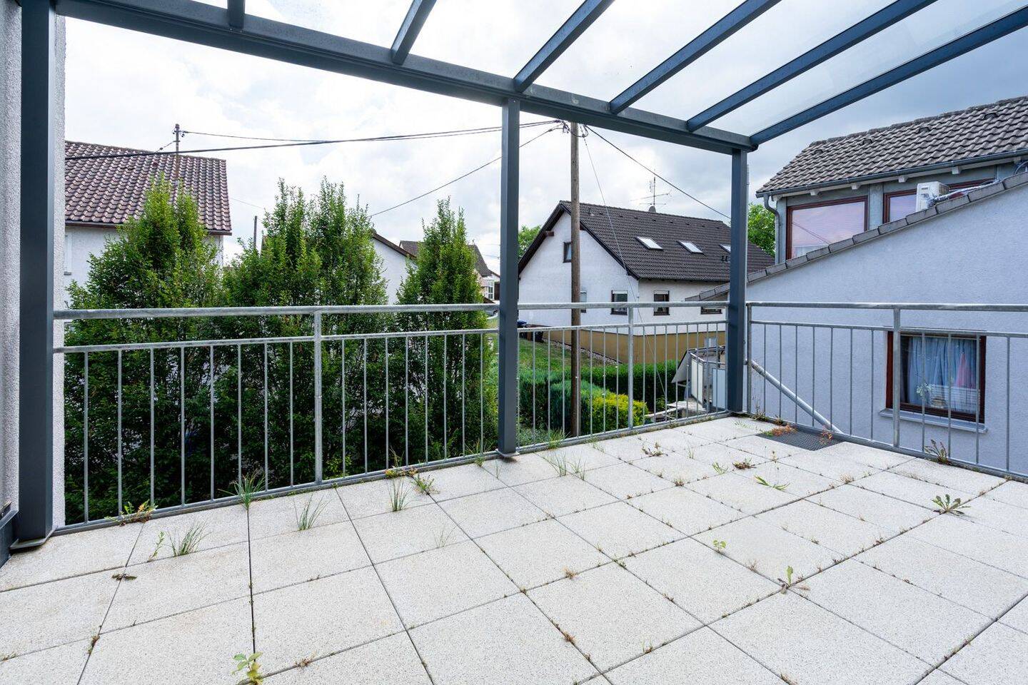 Wohnen über den Dächern von Laichingen: Helle 2-Zimmer-Wohnung mit traumhafter Süd-Terrasse, 89150 Laichingen