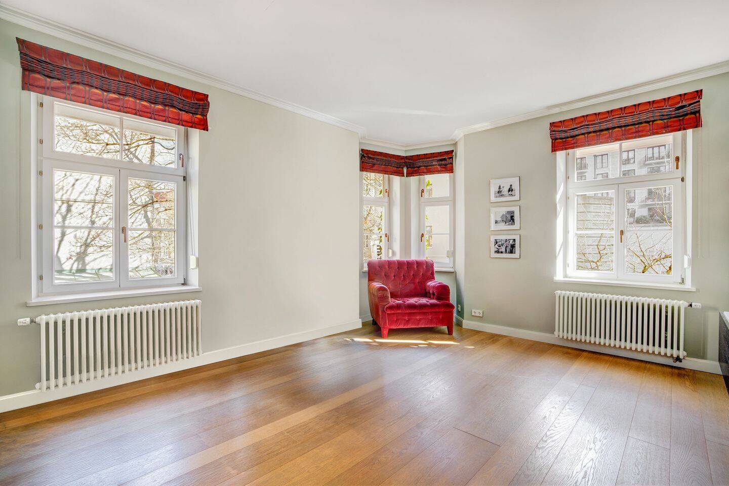 Großzügige Ensemblevilla mit Garten. Gehobenes Familiendomizil. – 80803 München – Vorschaubild 4