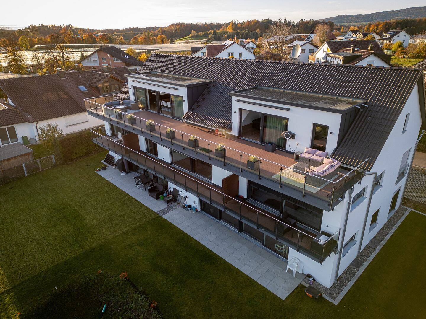 Exklusive-luxuriöse 5 1/2 Zimmer Penthouse mit traumhafter See- und Bergsicht in ruhiger Sonnenlage, 88048 Friedrichshafen