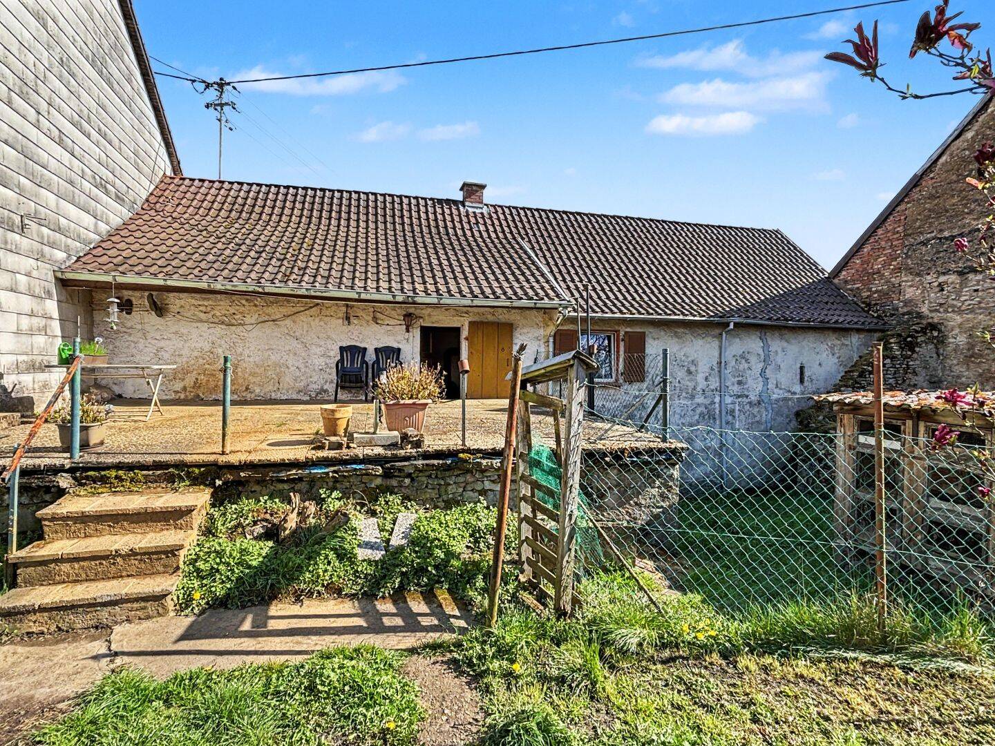 Renovierungsbedürftiges Einfamilienhaus Zentral in Gersheim zu verkaufen, 66453 Gersheim