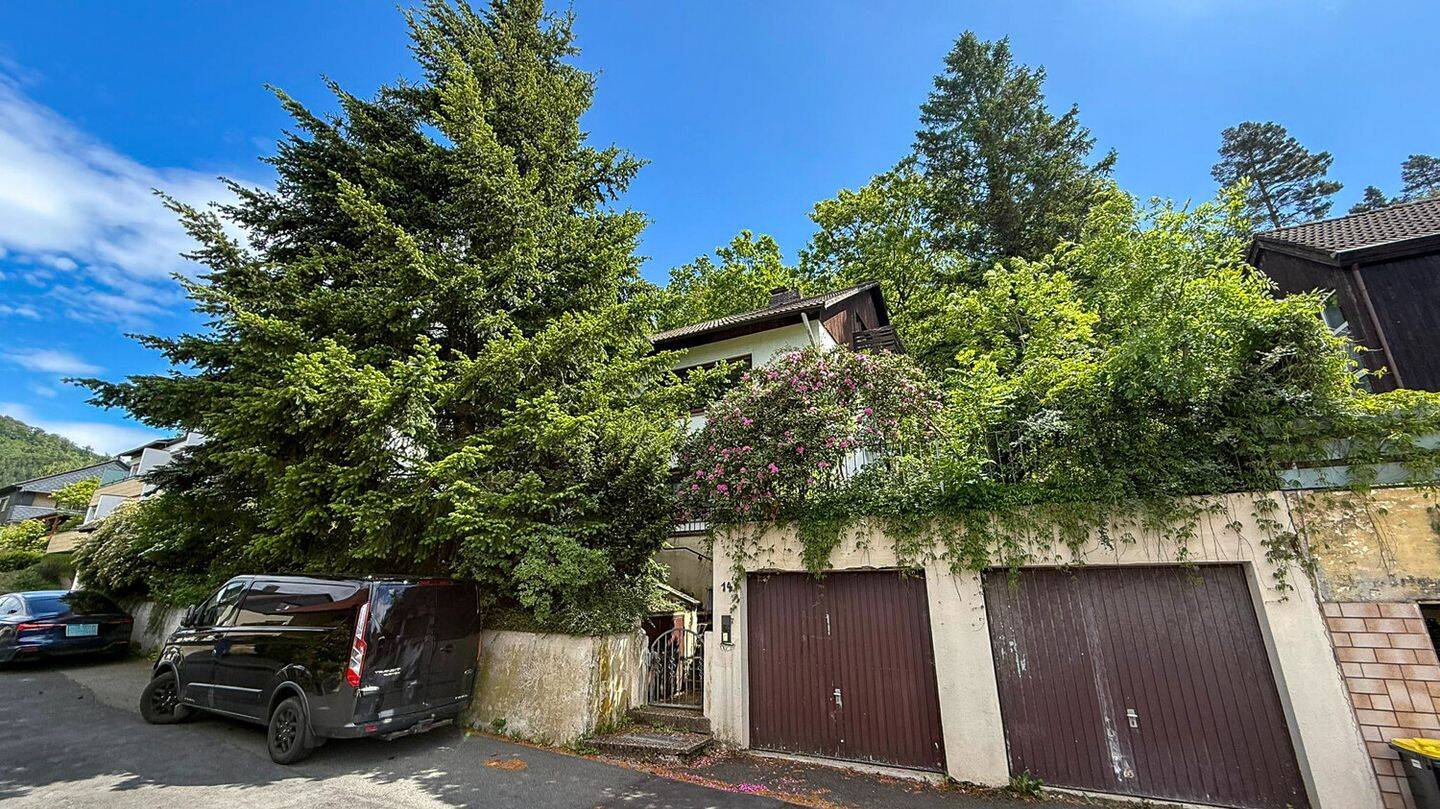 Interessantes Mehrfamilienhaus mit großem Potential in ruhiger Lage von Lautenthal, 38685 Langelsheim
