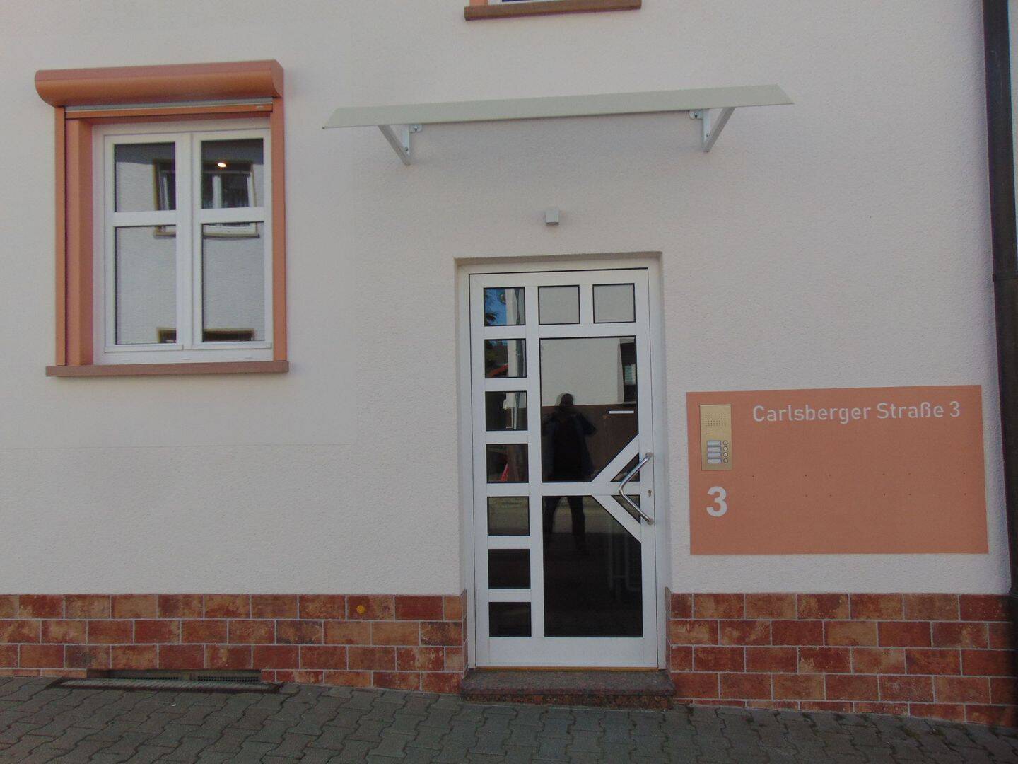 Top 2-Zimmer-Wohnung mit erstklassiger Ausstattung und Anbindung, 67319 Wattenheim