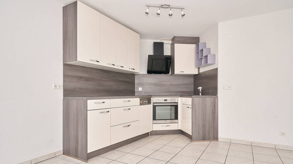 Rundum-Sorglos-Paket: Ohne Käuferprovision – moderne Wohnung inklusive EBK und 2 Parkplätzen, 71336 Waiblingen