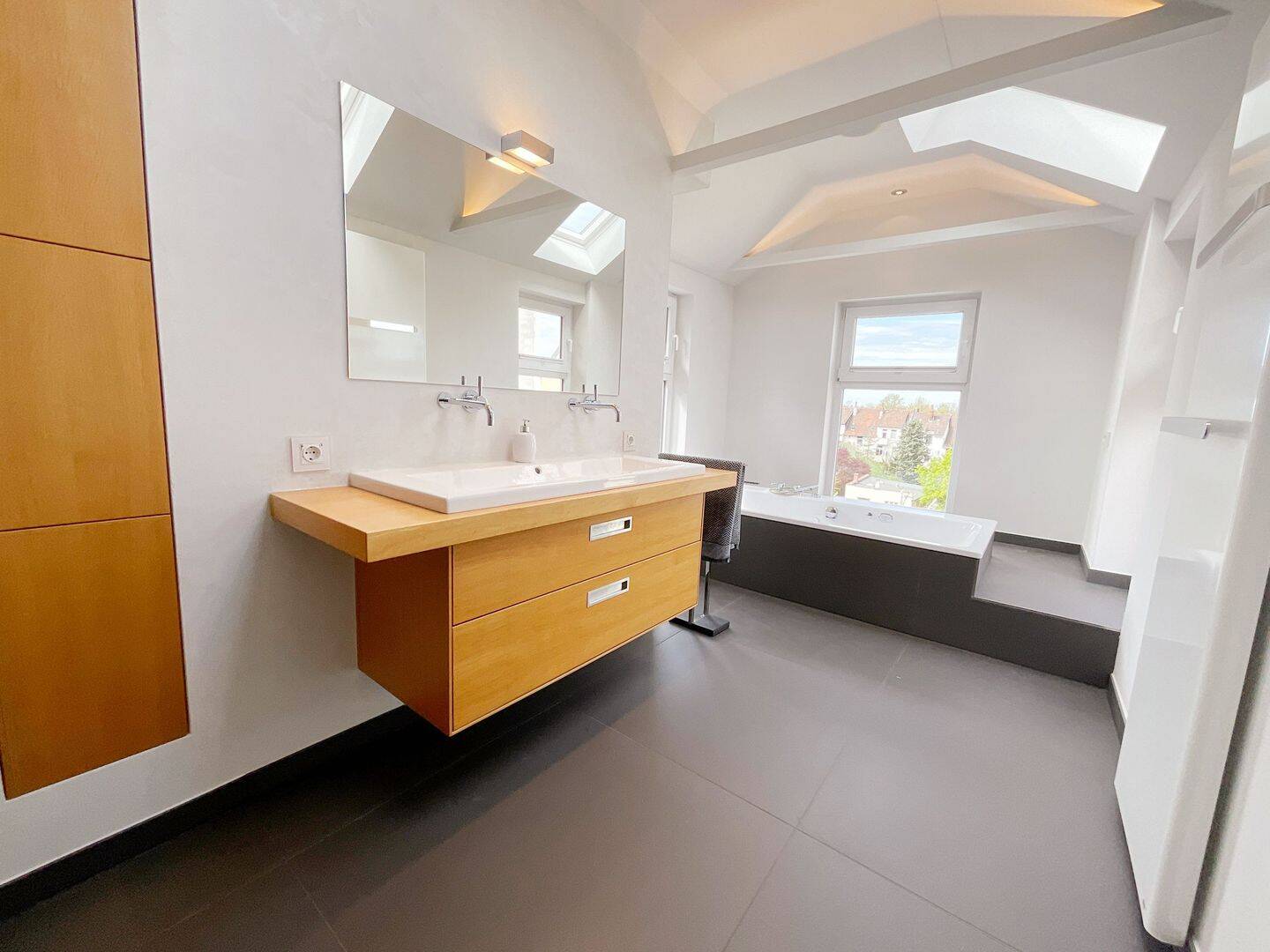 Eigentumswohnung, 4 Zimmer, 174 m², in Hannover, 30519 Hannover