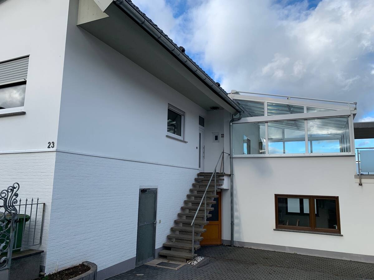 KÖNIGSWINTER ITTENBACH, tolle 4 Zimmer-Wohnung mit ca. 145 m² WNfl. und Dachterrasse, EBK, 2 Stellpl, 53639 Königswinter