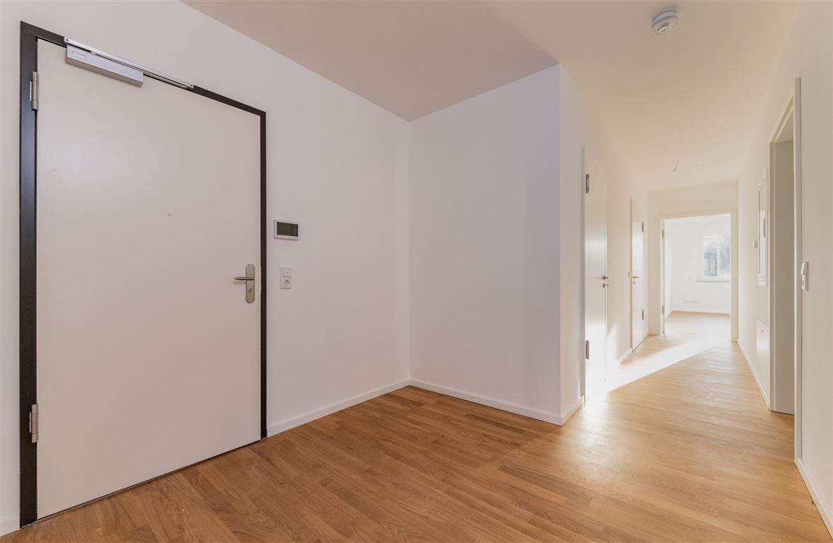 Erstbezug * energieeffizient & zukunftssicher * barrierefrei * Südwest-Balkon * Tiefgarage, 99817 Eisenach