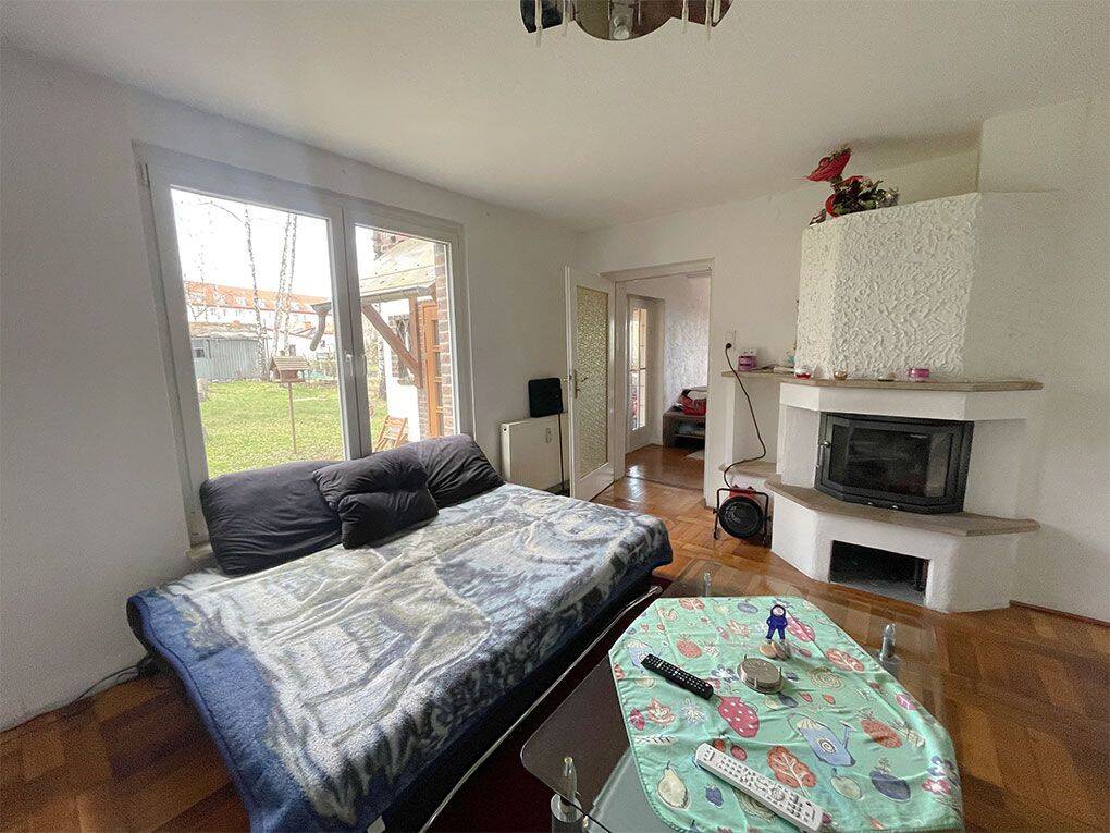 Preisreduzierung!!! Sanierungsbedürftiges, freistehendes Einfamilienhaus in beliebter sowie idyllischer Stadtlage!, 99097 Erfurt (Egstedt am Steiger Melchendorf Waltersleben Wiesenhügel)