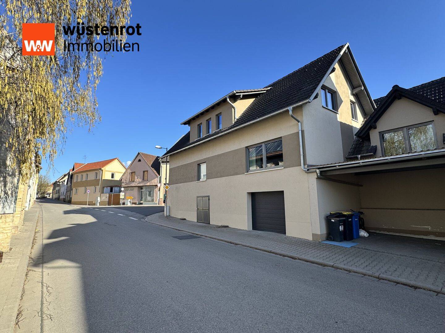 +++FRAMERSHEIM: KELLERSTR.: KOMPLETT MODERNISIERTES EINFAMILEINHAUS MIT TERRASSE (OHNE GARTEN)+++, 55234 Framersheim