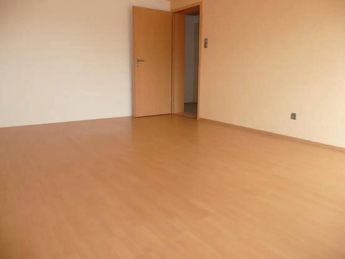 3 – Zimmerwohnung mit Garage in Bad Cannstatt nahe des Kurparks