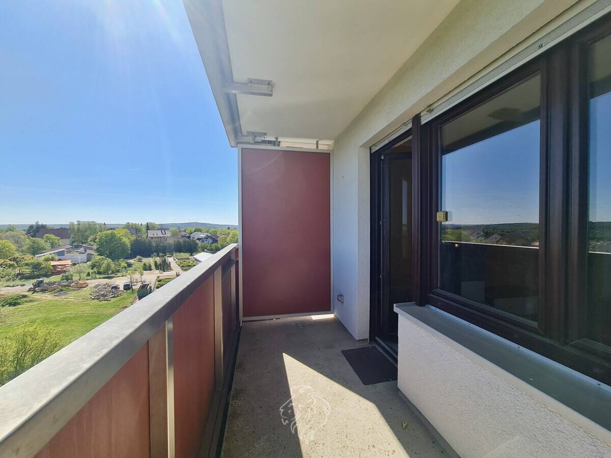 Bezugsfrei: 1-Zimmer-Wohnung mit Weitblick, Loggia & Aufzug in Würzburg-Lengfeld, 97076 Würzburg (Grombühl Lengfeld)
