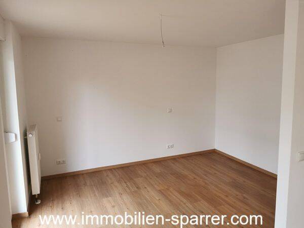 1,5-Zimmer-Wohnung mit Balkon und Stellplatz in Kemnath, 95478 Kemnath