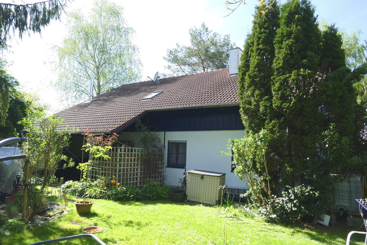 ANLEGER ODER EIGENNUTZER AUFGEPASST: CHARMENTES ZWEIFAMILIENHAUS IM RUHIGEN ÖRTCHEN EGGLFING AM INN!, 94072 Bad Füssing