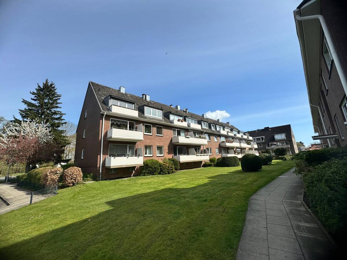 Helle 3-Zimmer-Eigentumswohnung mit Balkon und Pkw-Stellplatz in 23566 Lübeck-Israelsdorf, 23568 Lübeck (Schlutup Sankt Gertrud)