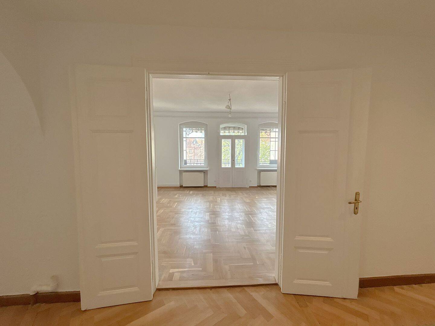 Einzigartige Altbauwohnung mit Bürooption in Erfurt, 99084 Erfurt (Altstadt Brühlervorstadt Löbervorstadt)