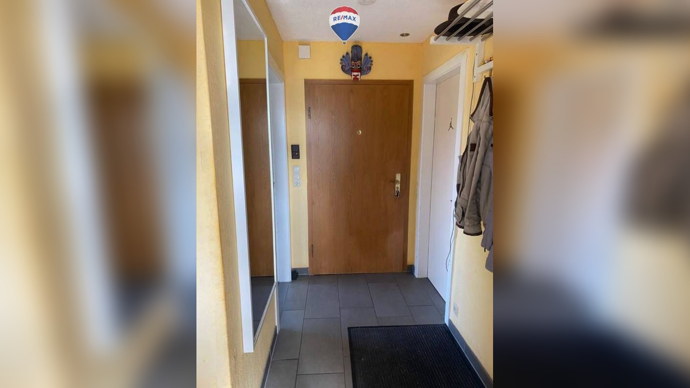 Attraktive 4-Zimmer-Maisonettewohnung mit Balkon und 2 Garagen in ruhiger Lage, 23611 Ratekau