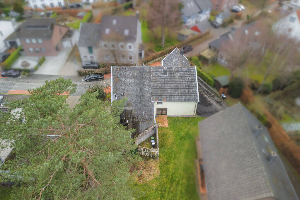 Großes Baugrundstück für ein Einfamilienhaus mit Altbestand in sehr ruhiger und beliebter Lage, 52076 Aachen
