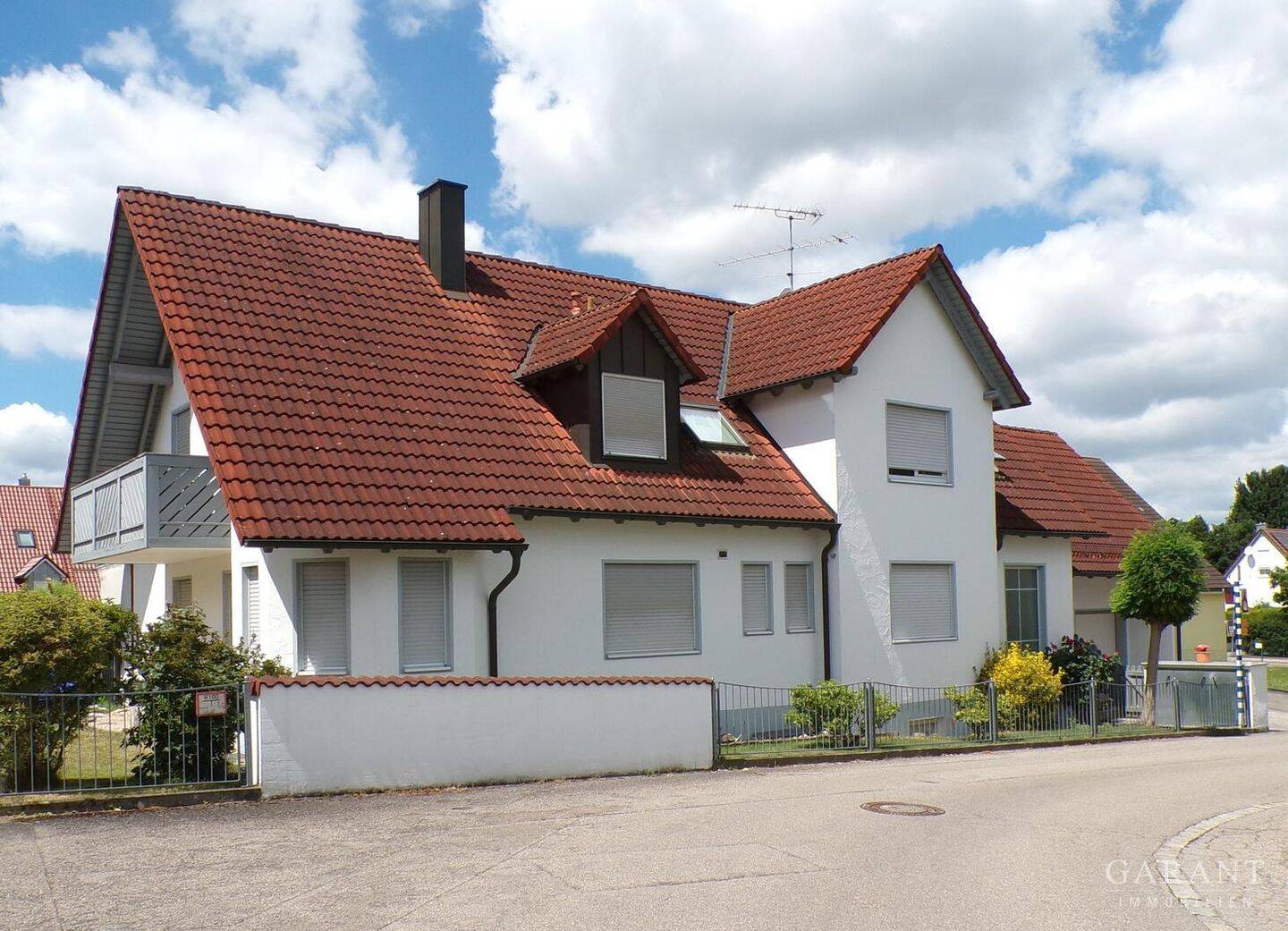 Mehrgenerationen-Highlight! Modernes, großzügiges Dreifamilienhaus mit WOW-Effekt!, 86316 Friedberg