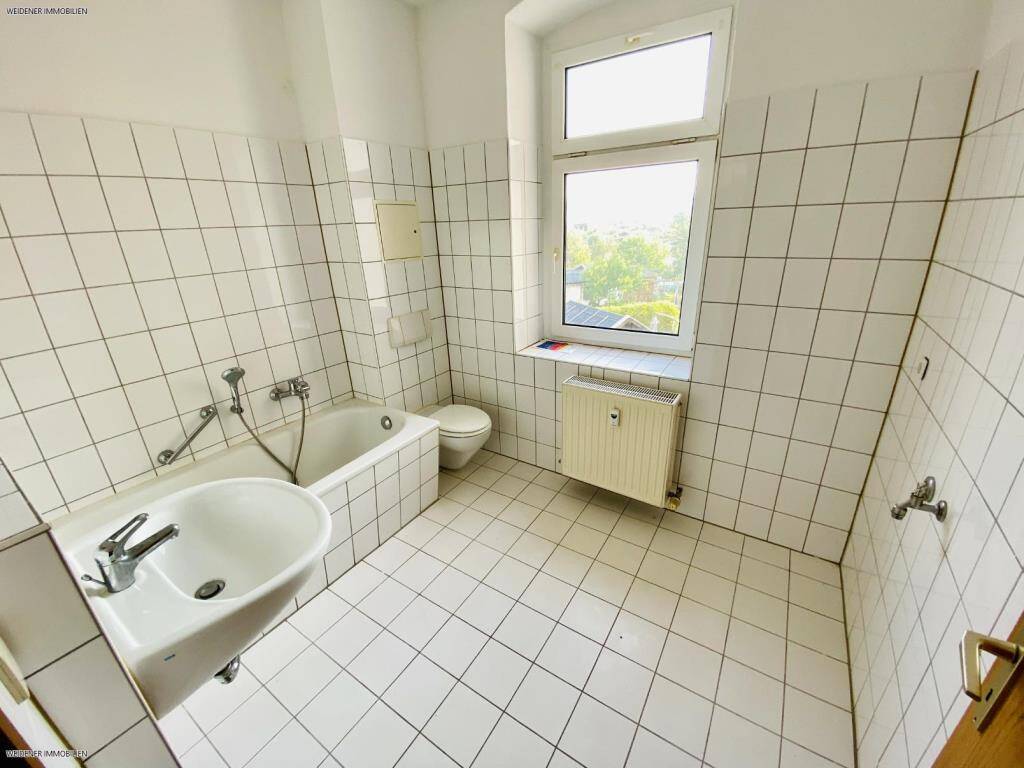 Mehrfamilienhaus in Gera-Zwötzen zum Verkauf, 7551 Gera