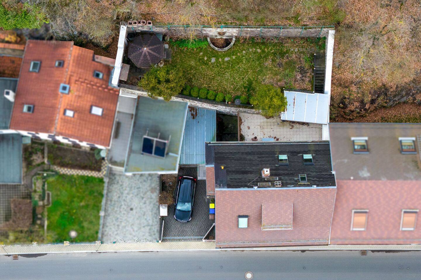 Charmantes Einfamilienhaus mit Substanz, Garage, Garten und Terrasse !, 7551 Gera
