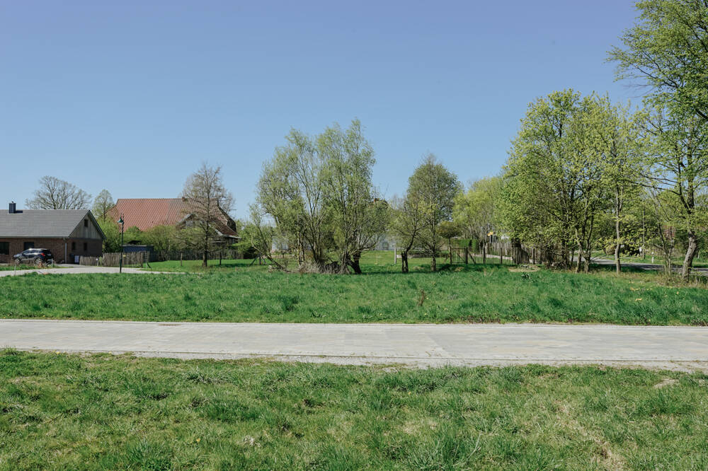 Testorf: Baugrundstück mit viel Platz und schönem Zuschnitt – für ein Ein- oder Zweifamilienhaus, 19246 Kogel
