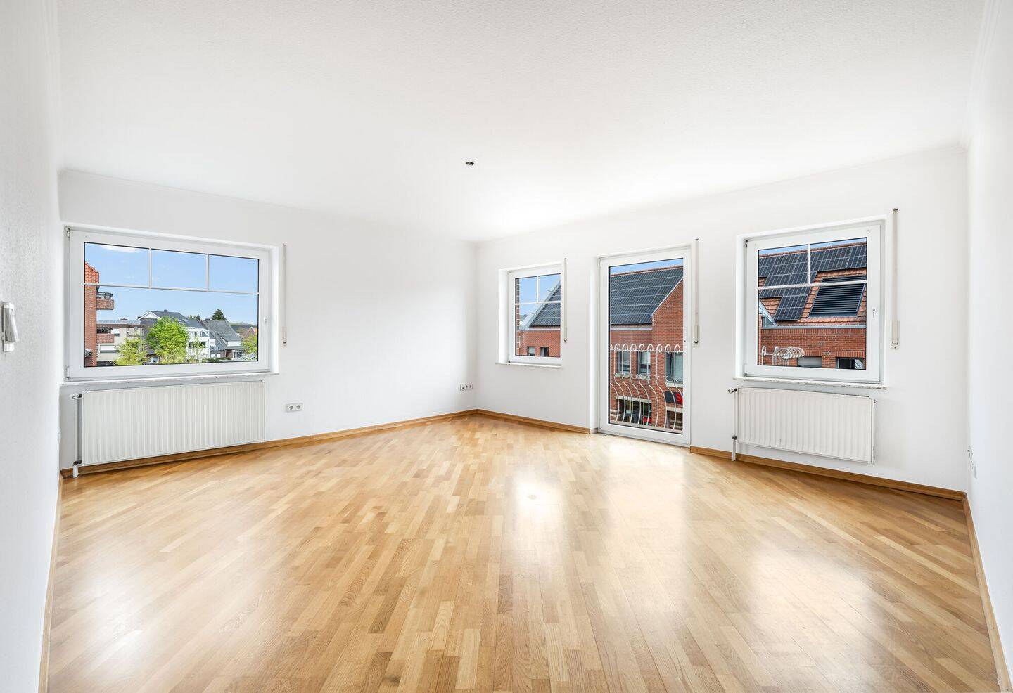 Marktplatz im Blick, Raum im Überfluss: 4-Zimmer-Etagenwohnung mit ca. 126 m² im Zentrum von Haren!, 49733 Haren (Ems)