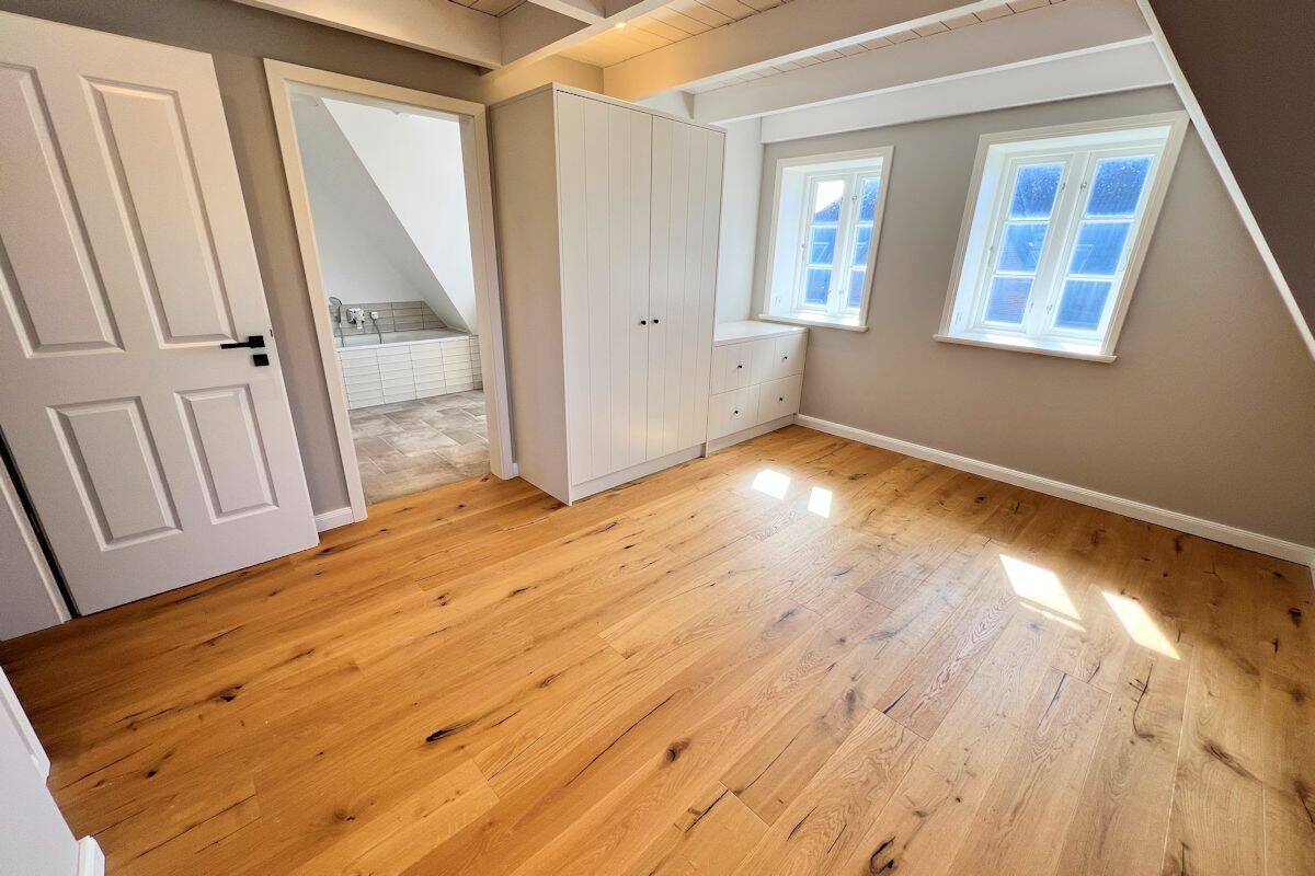Ansprechende Neubau-Doppelhaushälfte unter Reet, 25938 Dunsum