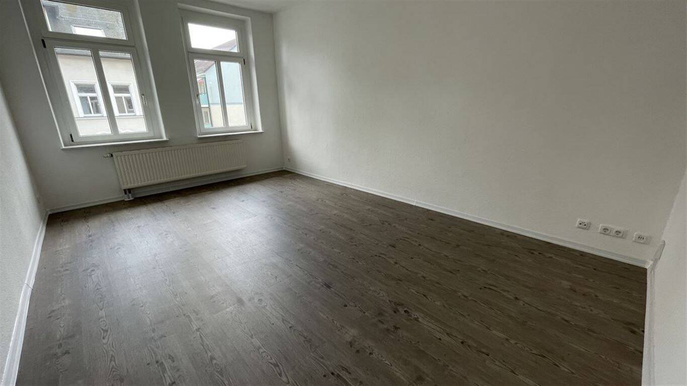 Moderne Wohnung mit Balkon & EBK :)