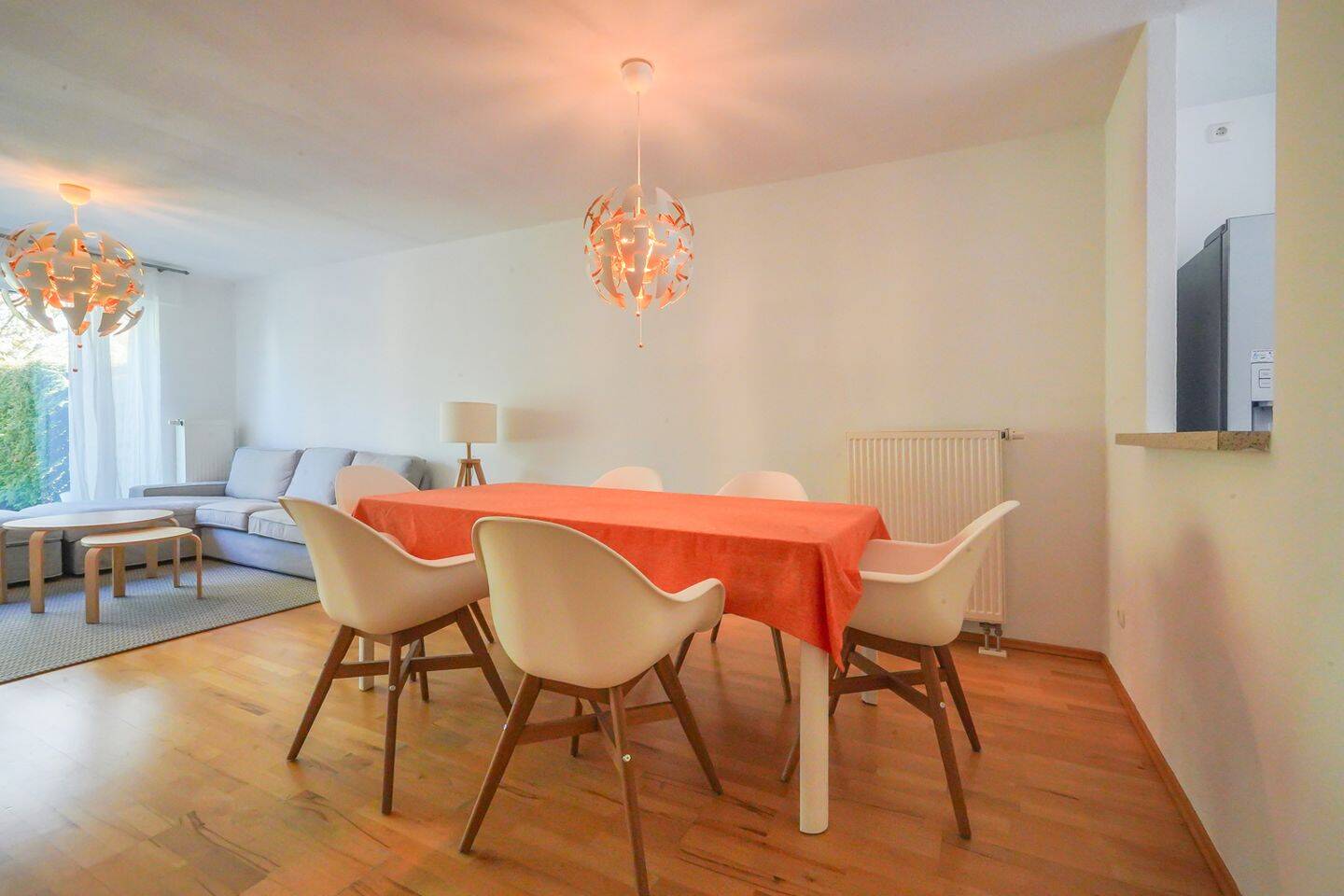 Möbliertes und liebevoll gepflegtes Reihenmittelhaus mit Garten, 40489 Düsseldorf (Angermund Kaiserswerth Kalkum Lohausen Wittlaer)