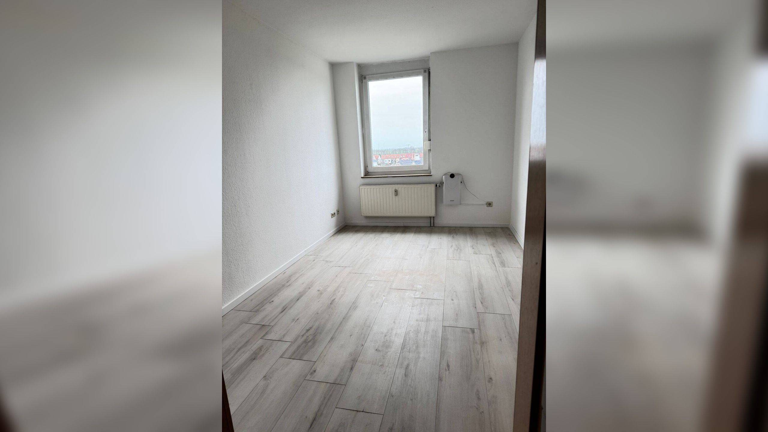 Frisch Renovierte Dachgeschosswohnng mit Balkon !, 6184 Kabelsketal