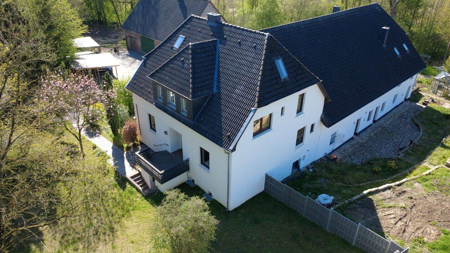 Am Obersee! Resthof mit Reitplatz ideal für Mehrgenerationen, 33729 Bielefeld (Altenhagen Brake Milse)