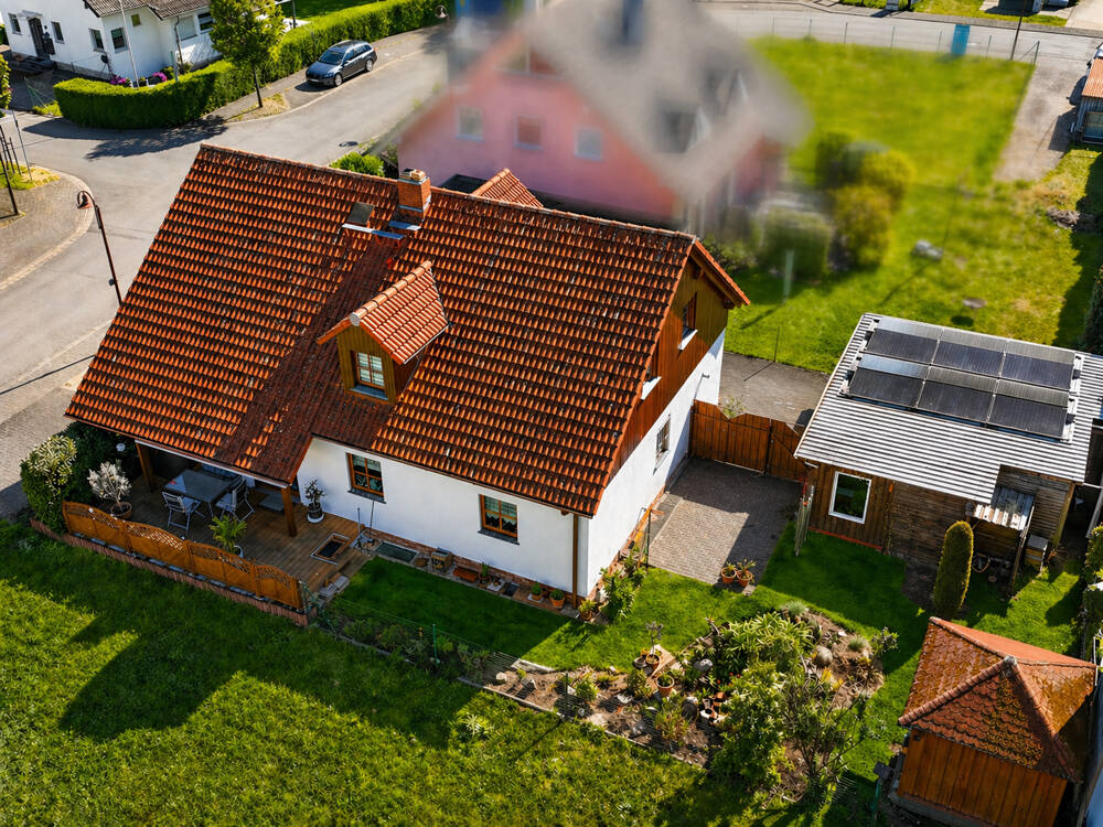Ansprechendes Einfamilienhaus mit Einliegerwohnung in attraktiver Wohnlage, 56566 Neuwied