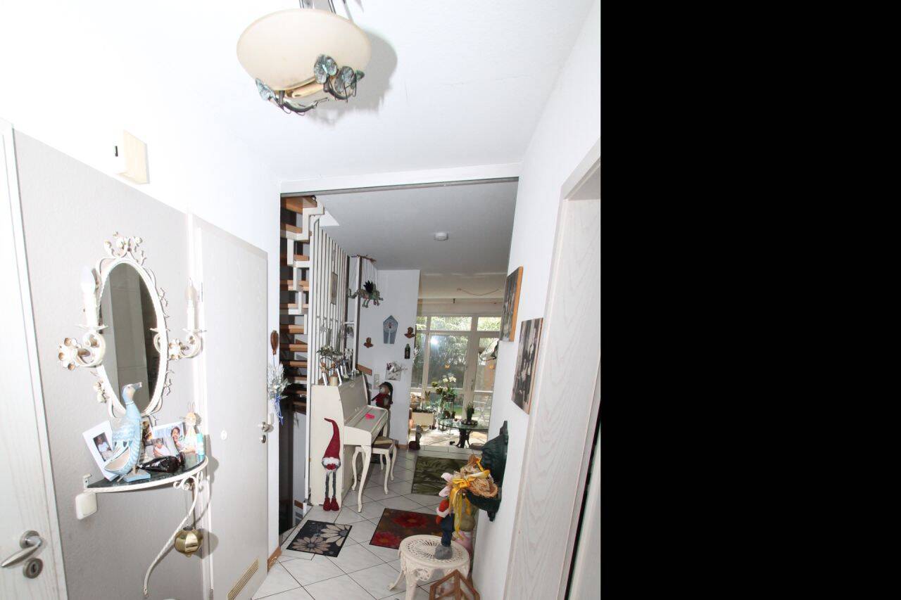 *Wohnen am Feldrand* Reihenmittelhaus mit Garten, Stellplatz & Raum für Ideen, 64572 Büttelborn