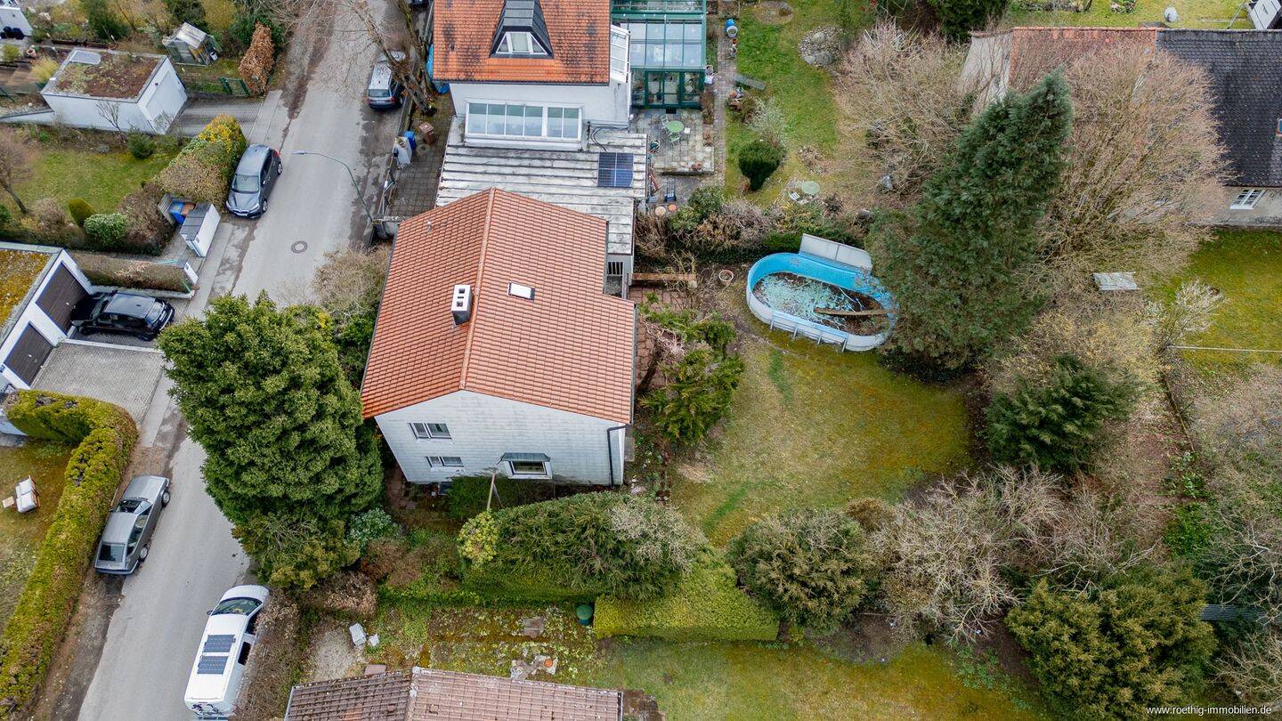 Freistehendes Einfamilienhaus auf traumhaftem Gartengrundstück mit viel Potenzial in Solln. – 81477 München – Vorschaubild 3