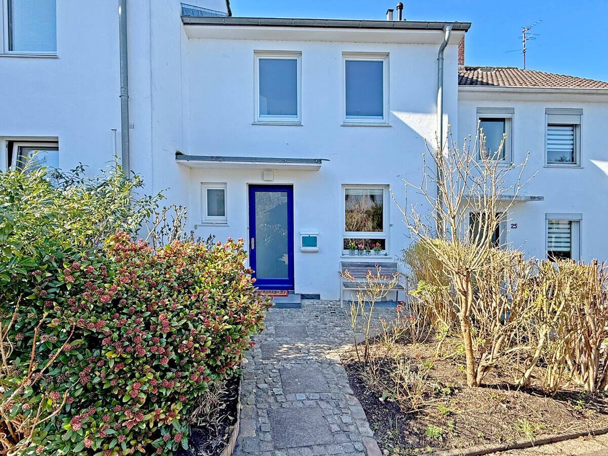 Helles Reihenmittelhaus mit Westgarten unweit der Elbe zum Kauf in Blankenese – Wentzel Dr. – 22587 Hamburg – Vorschaubild 3